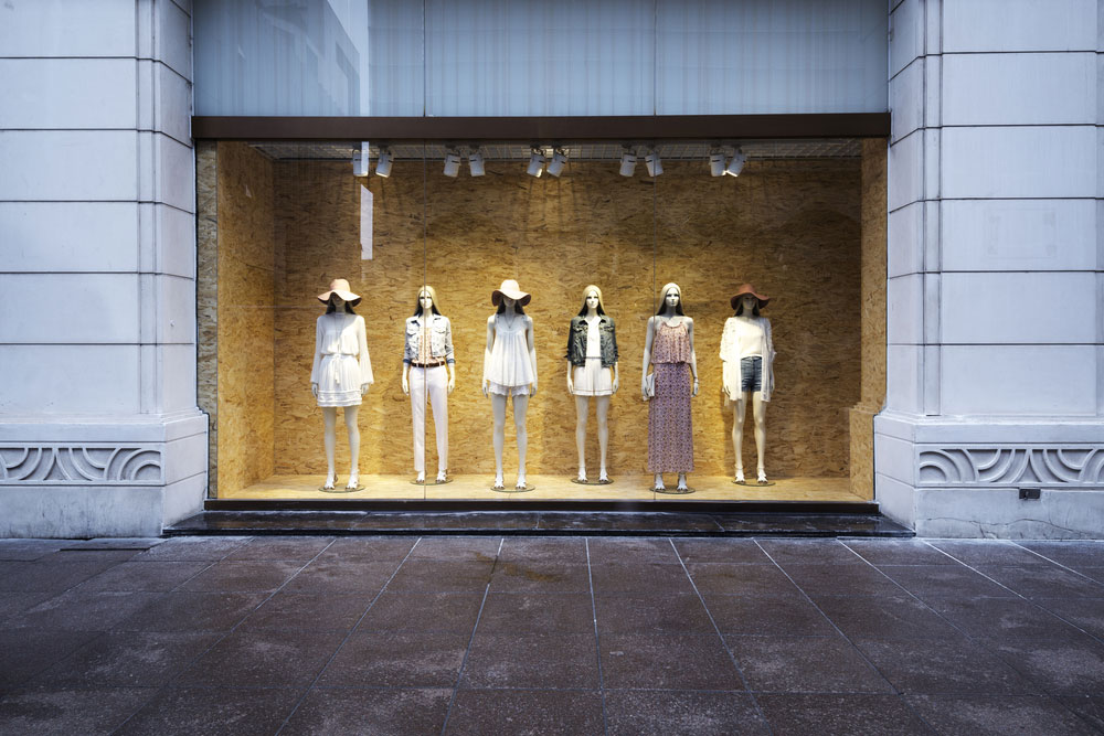 Storefront Display Can Make An Impact